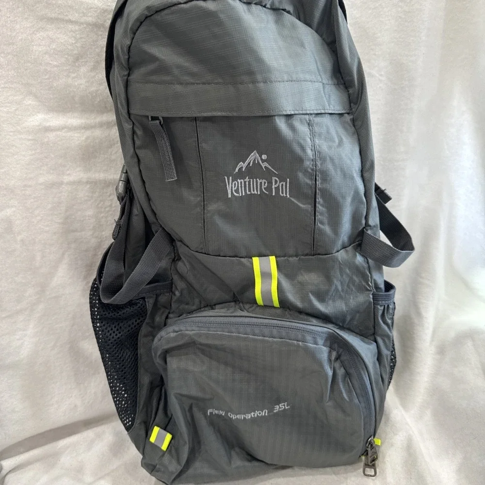 Venture Pal Field Operation 35L Packable Backpack Black Hiking Lightweight EUC